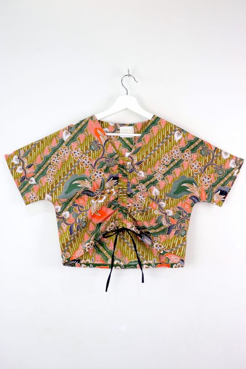 S-M-front-ruched-drawsting-batik-top5