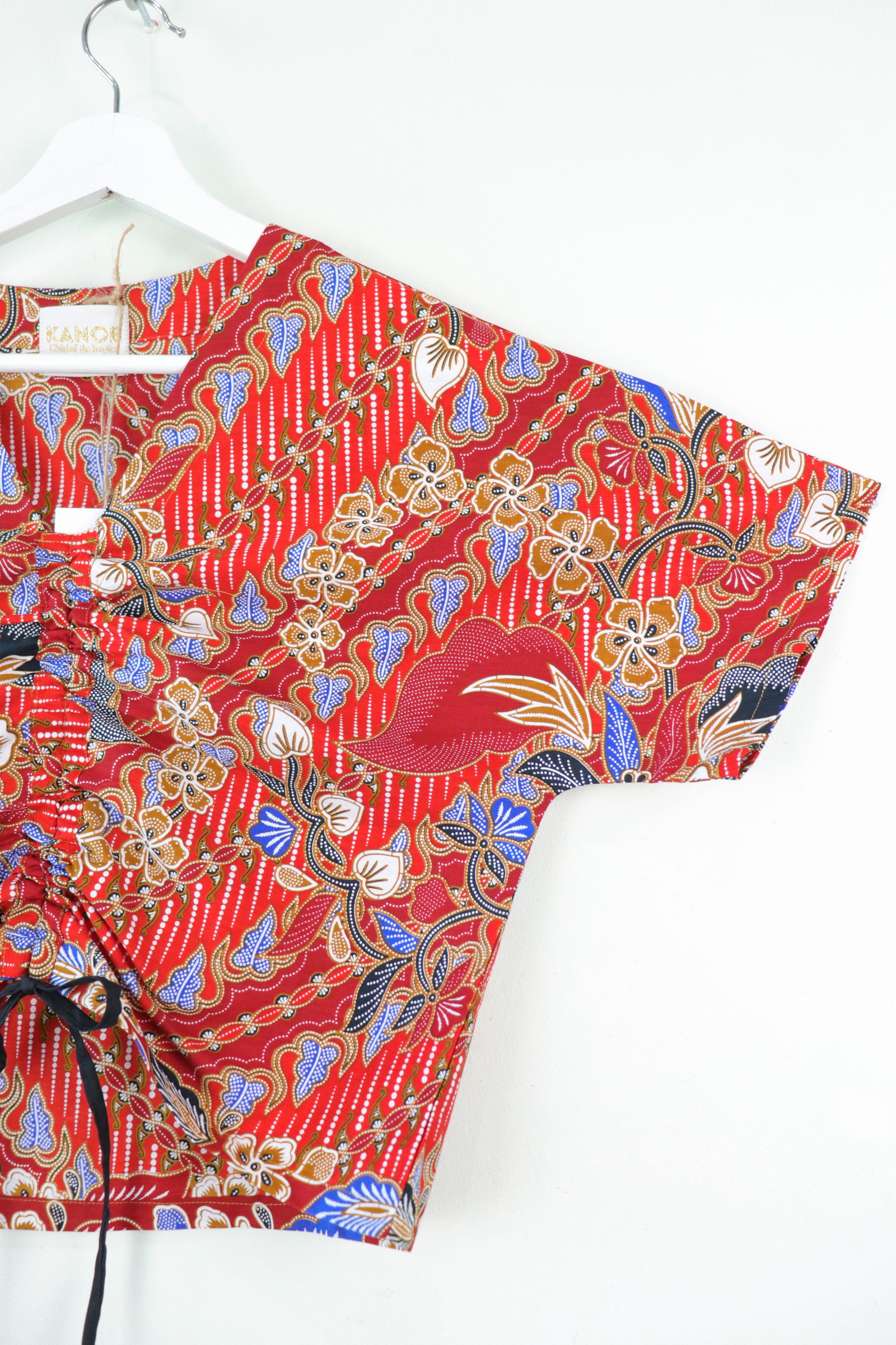 Front Ruched Drawstring Batik Top - Lush Hibiscus ( S - M ) 