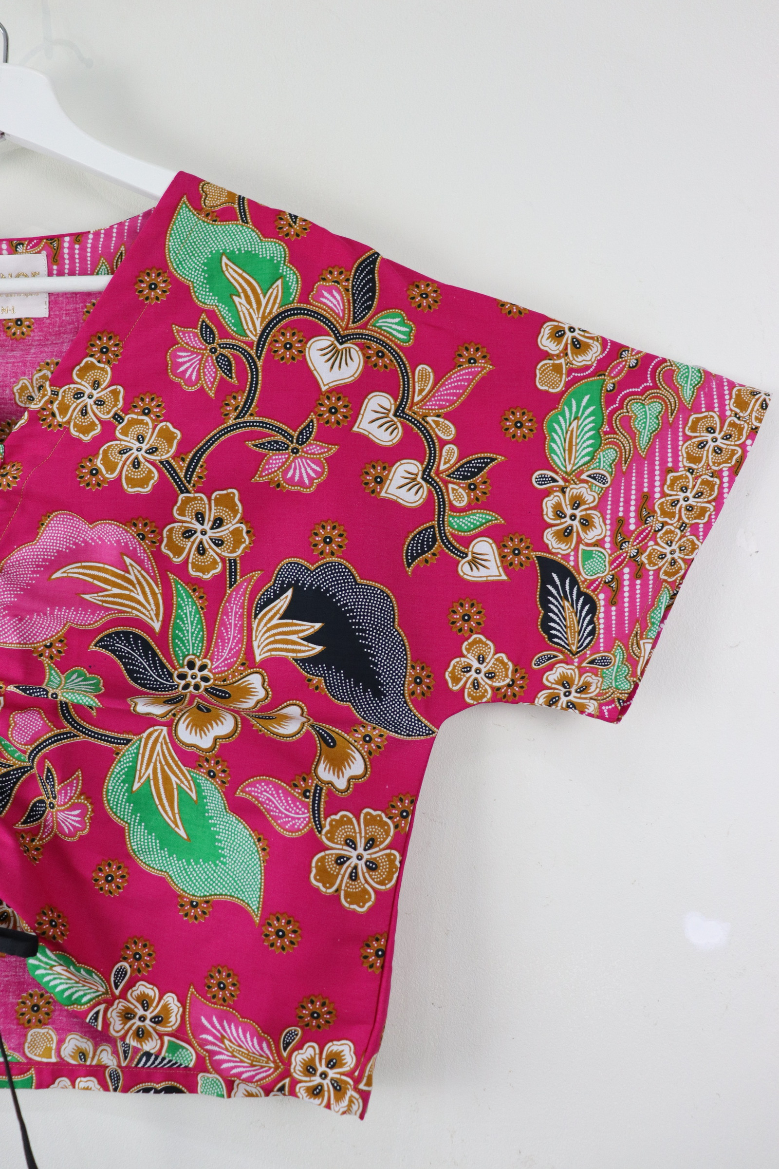 Front Ruched Drawstring Batik Top - Pink Passion ( M - L ) 