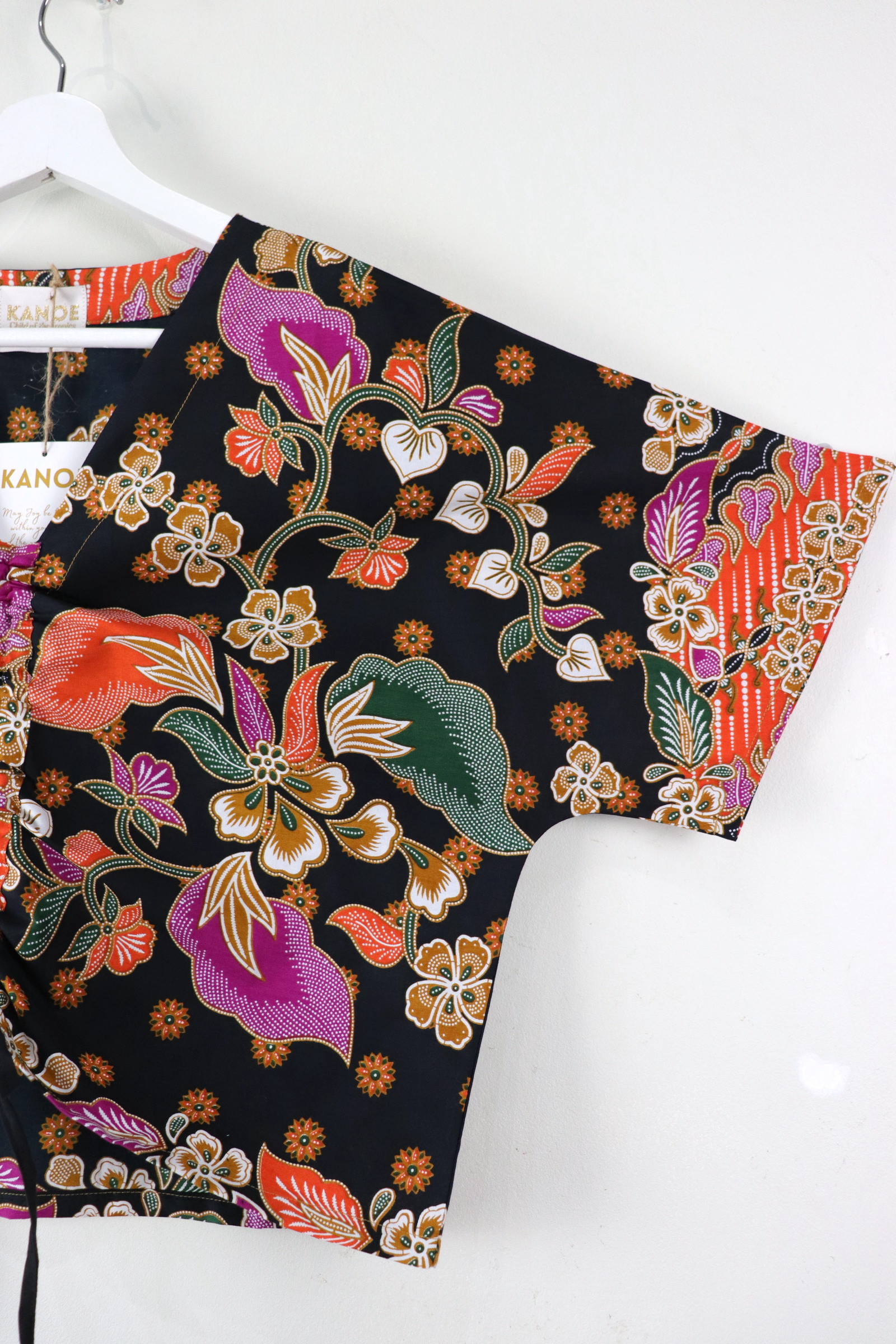 Front Ruched Drawstring Batik Top - Tangerine Savanna ( M - L ) 