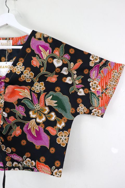 M-L-front-ruched-drawsting-batik-top46