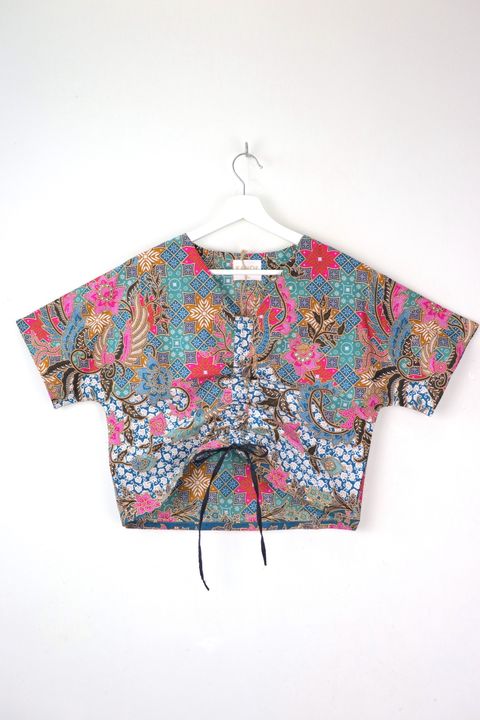 S-M-front-ruched-drawsting-batik-top57