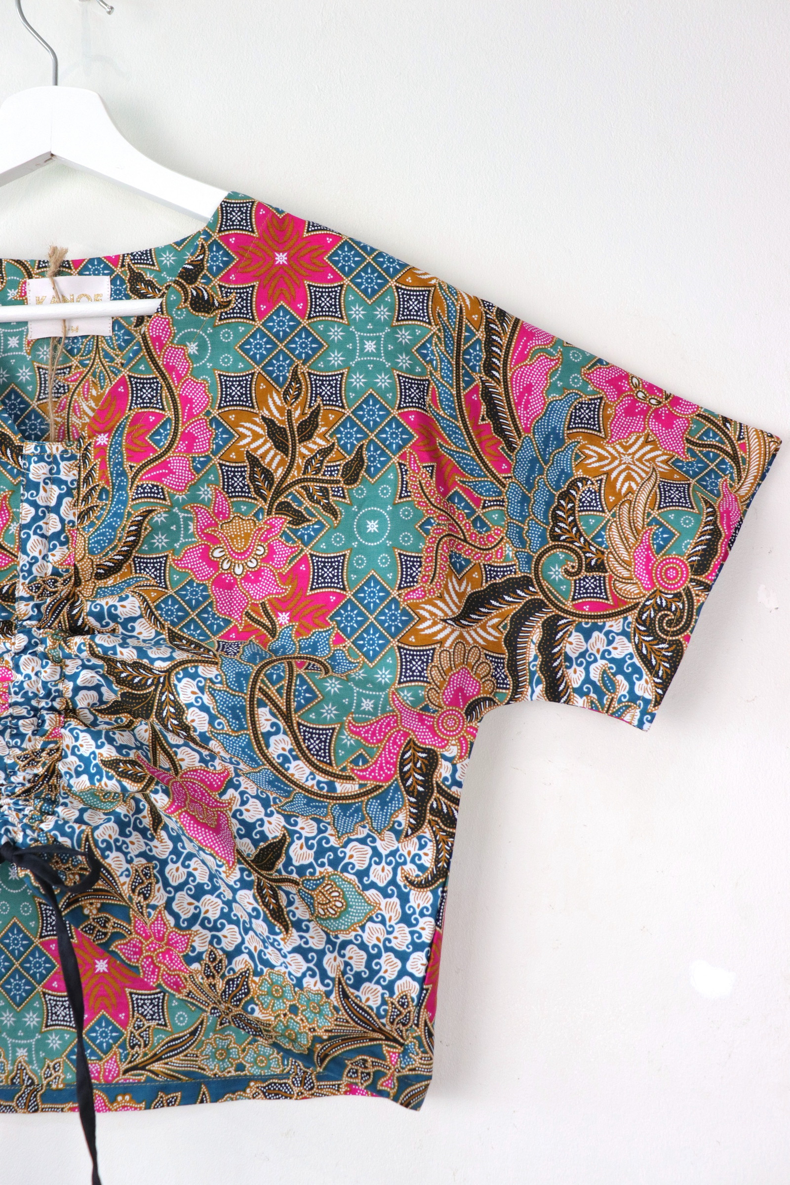 Front Ruched Drawstring Batik Top - Verandah Views ( S - M ) 