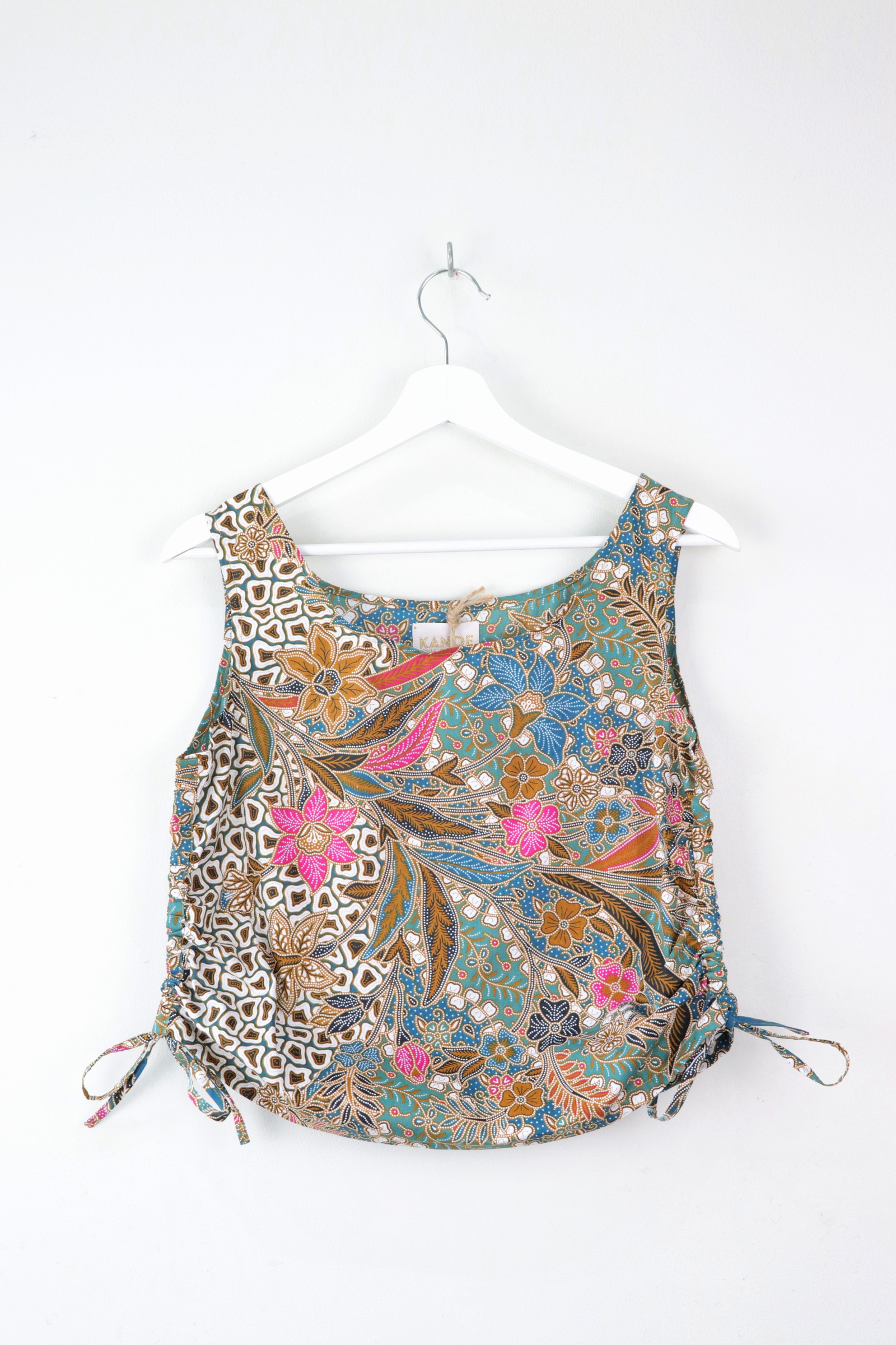 Side Ruched Drawstring Batik Top - Frangipani Pebbles ( S - M )