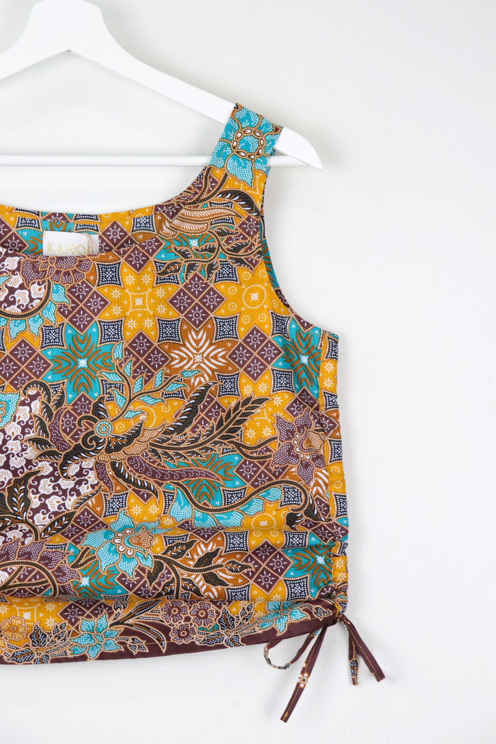 Side Ruched Drawstring Batik Top - Pineapple Breeze ( S - M )