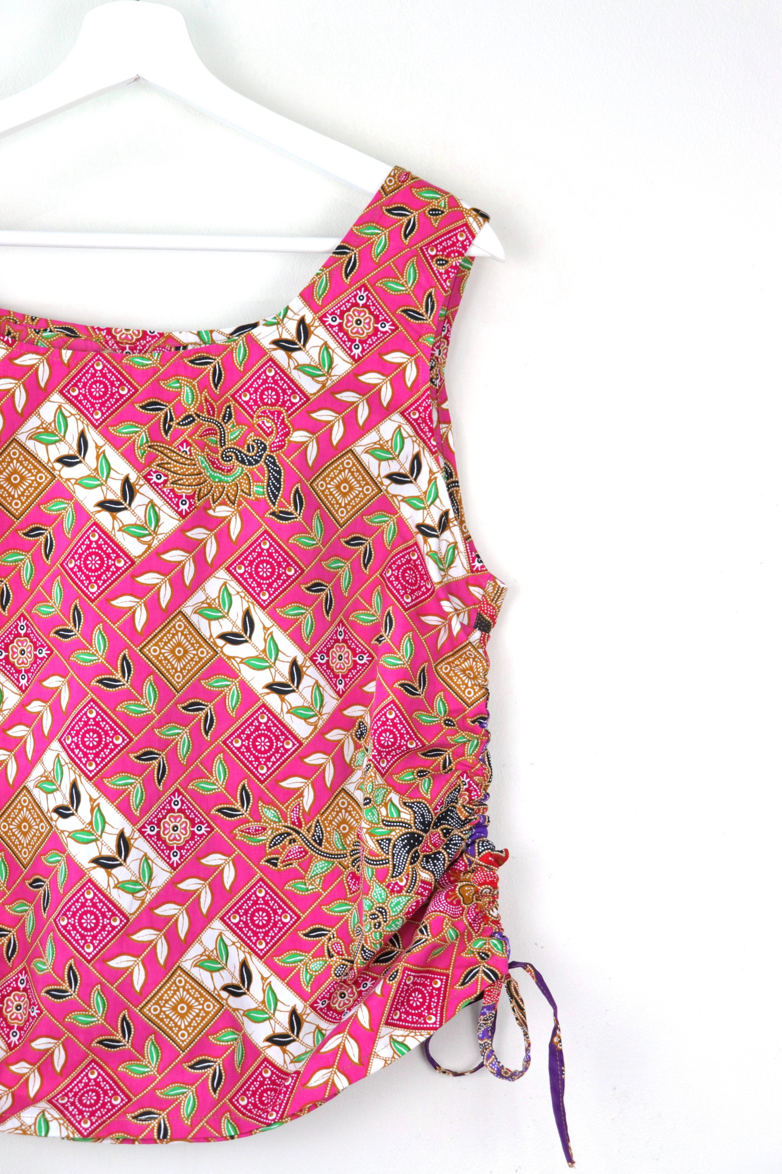 Side Ruched Drawstring Batik Top - Guava Paradise ( M - L  )