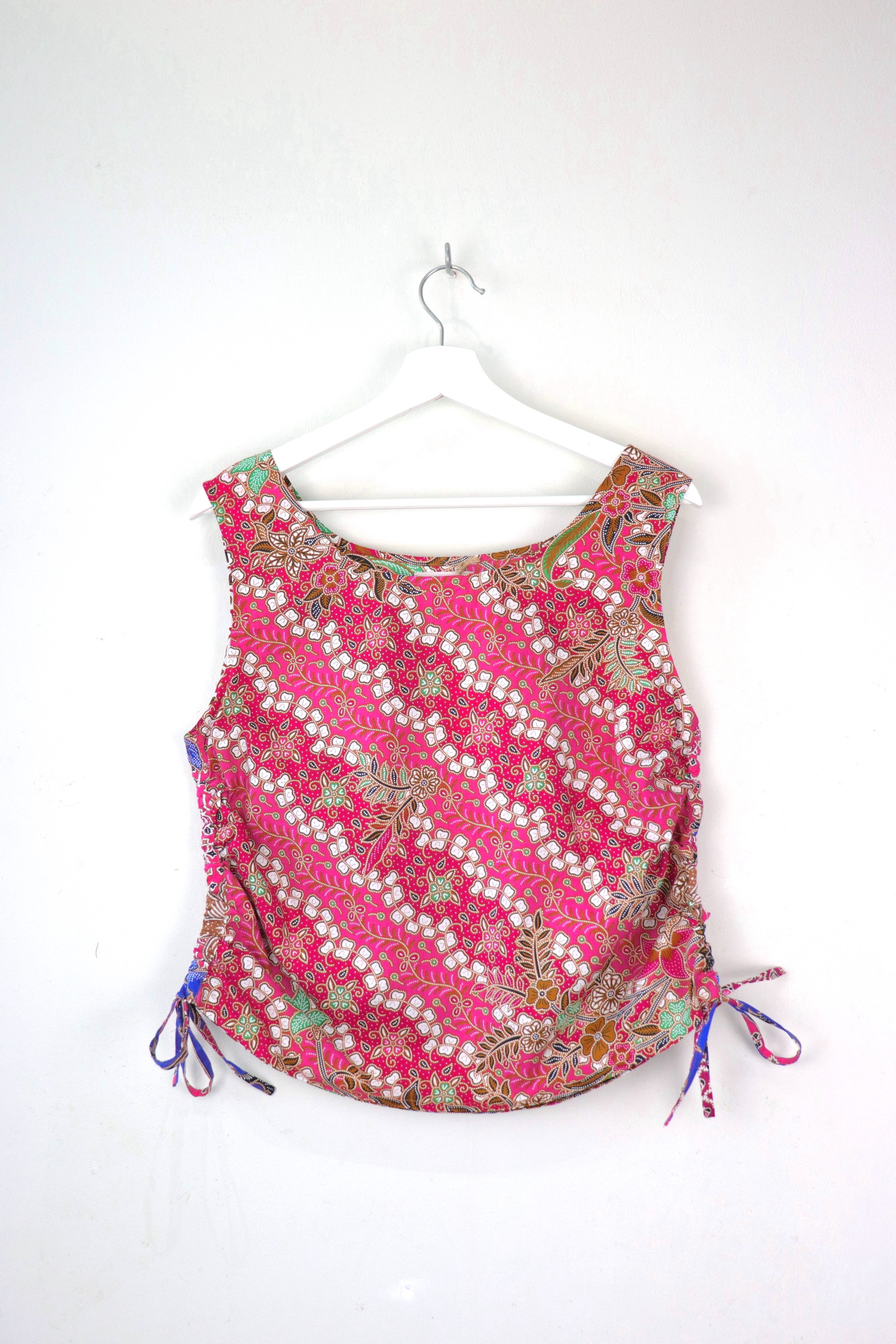 Side Ruched Drawstring Batik Top - Pink Colada ( M - L  )