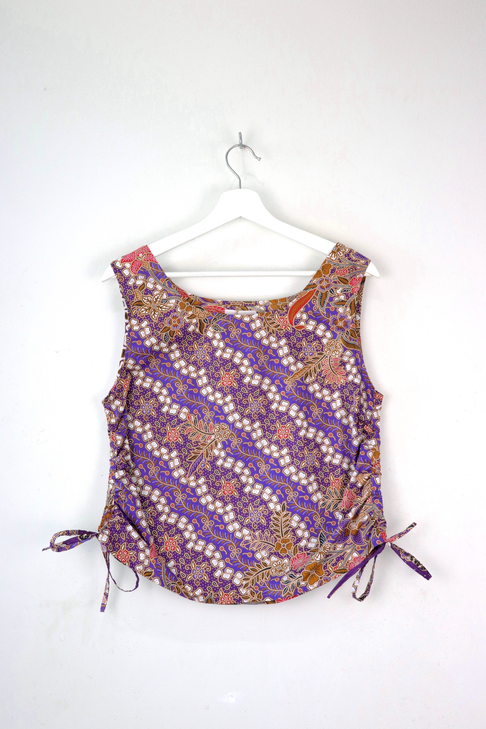 Side Ruched Drawstring Batik Top - Purple Waves ( M - L  )