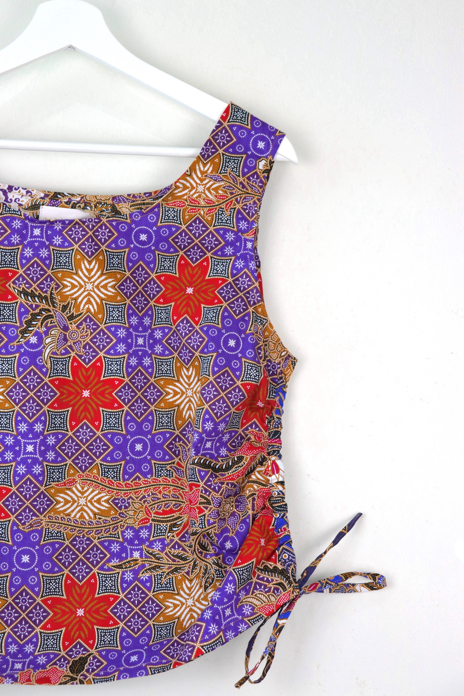 Side Ruched Drawstring Batik Top - Jacaranda Streets ( M - L  )