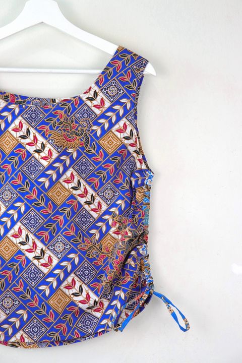 M-L-side-ruched-drawsting-batik-top25