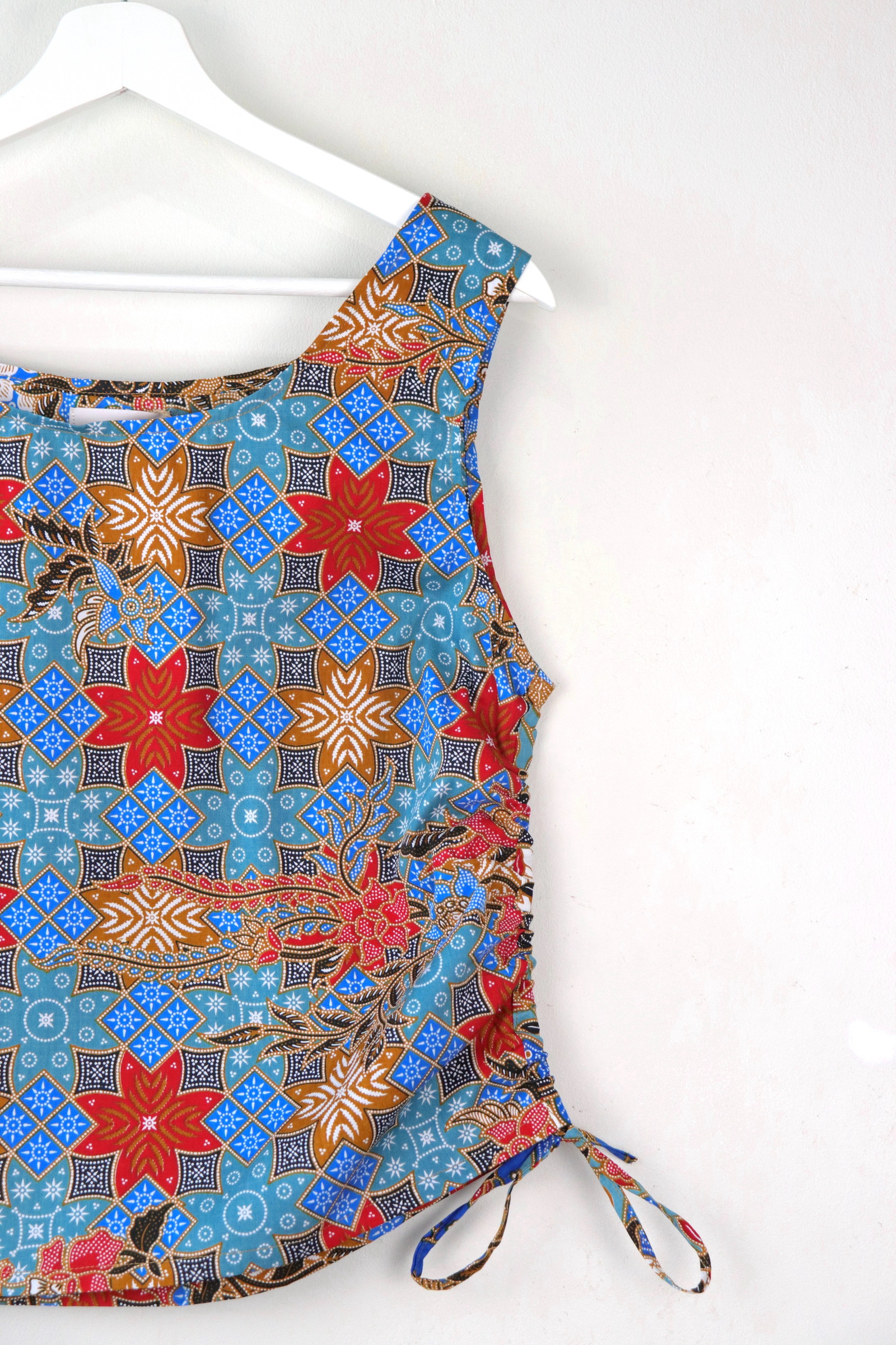 Side Ruched Drawstring Batik Top - Tide Pools ( M - L  )