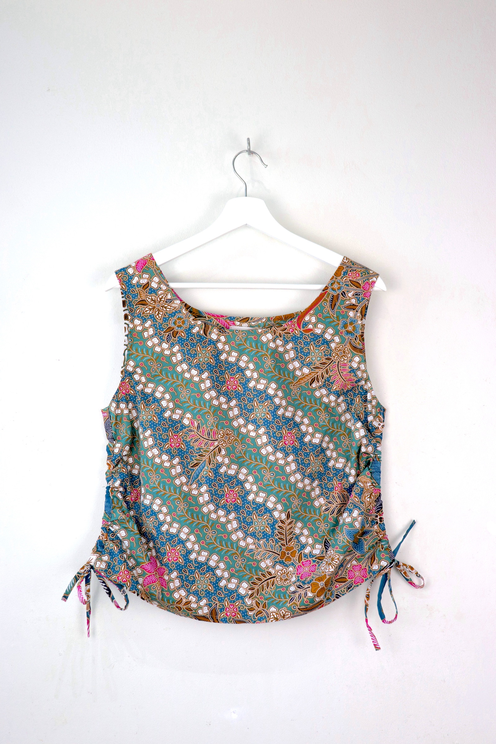 Side Ruched Drawstring Batik Top - Cool Breeze ( M - L  )