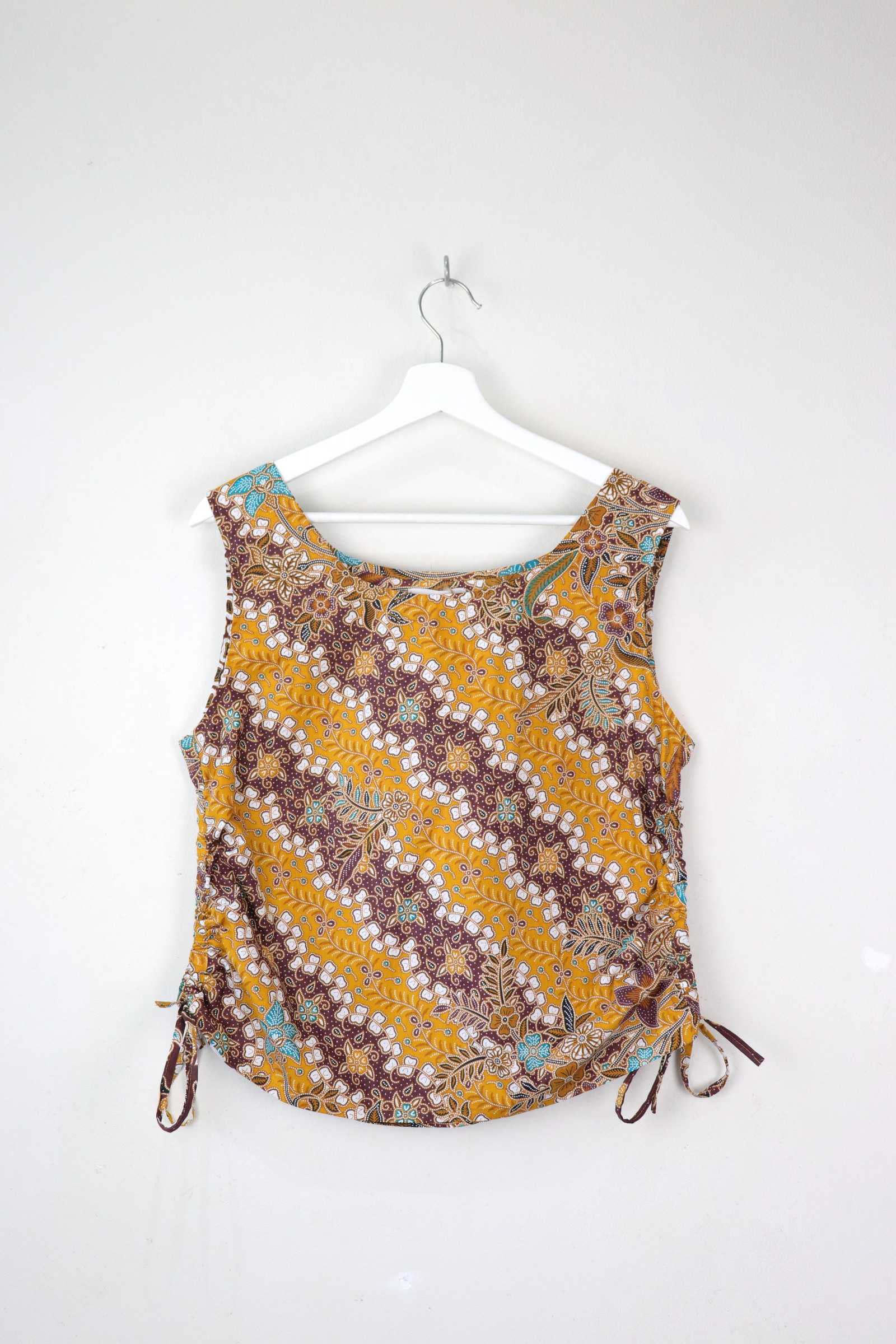 Side Ruched Drawstring Batik Top - Arcs of Allamanda ( M - L  )