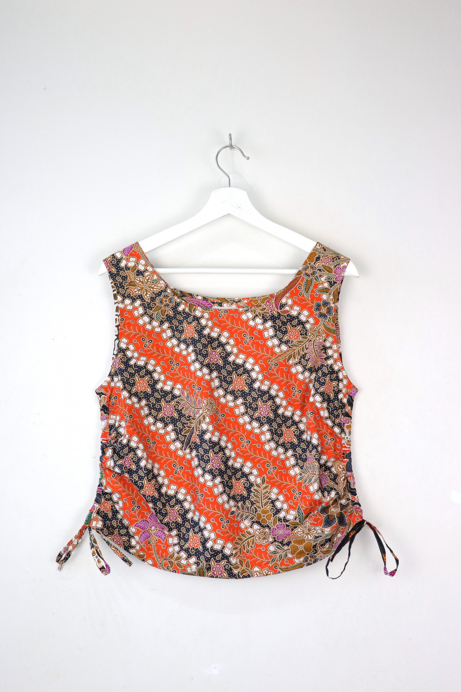 Side Ruched Drawstring Batik Top - Canna Lillies ( M - L  )
