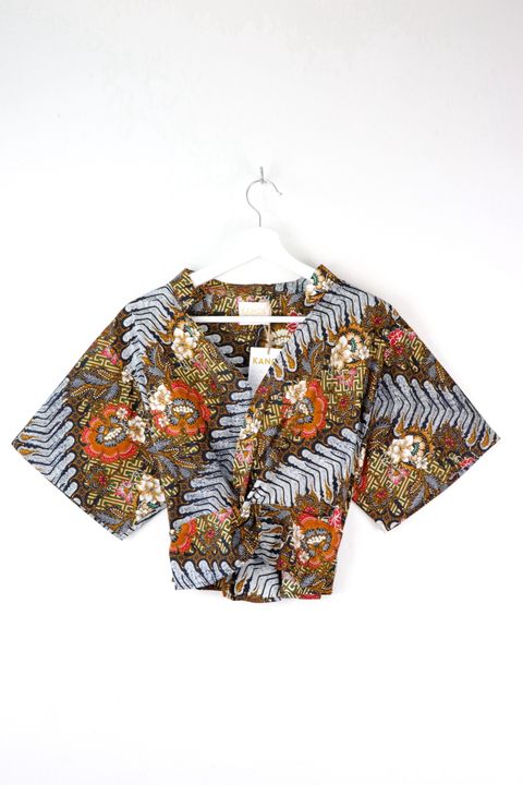 twisted-front-mandarin-collar-batik-top13