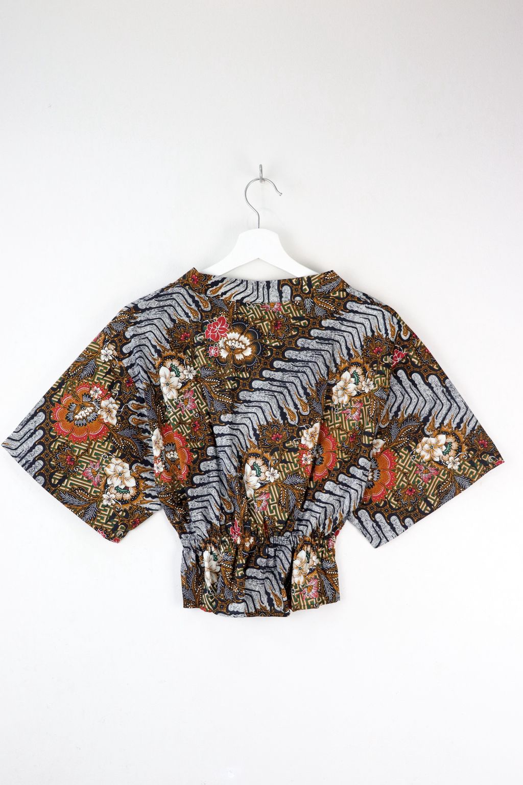 twisted-front-mandarin-collar-batik-top14