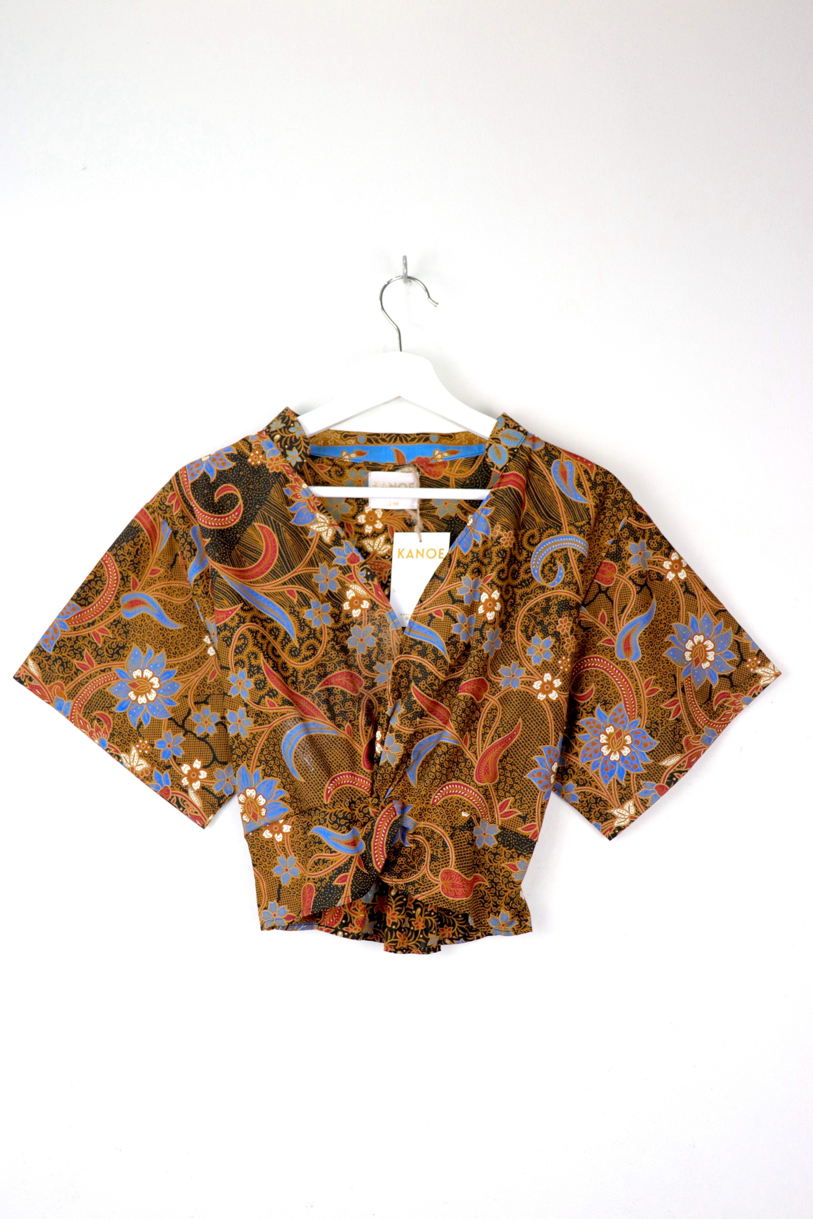 Twisted Front Mandarin Top - Wildflower Wonderland