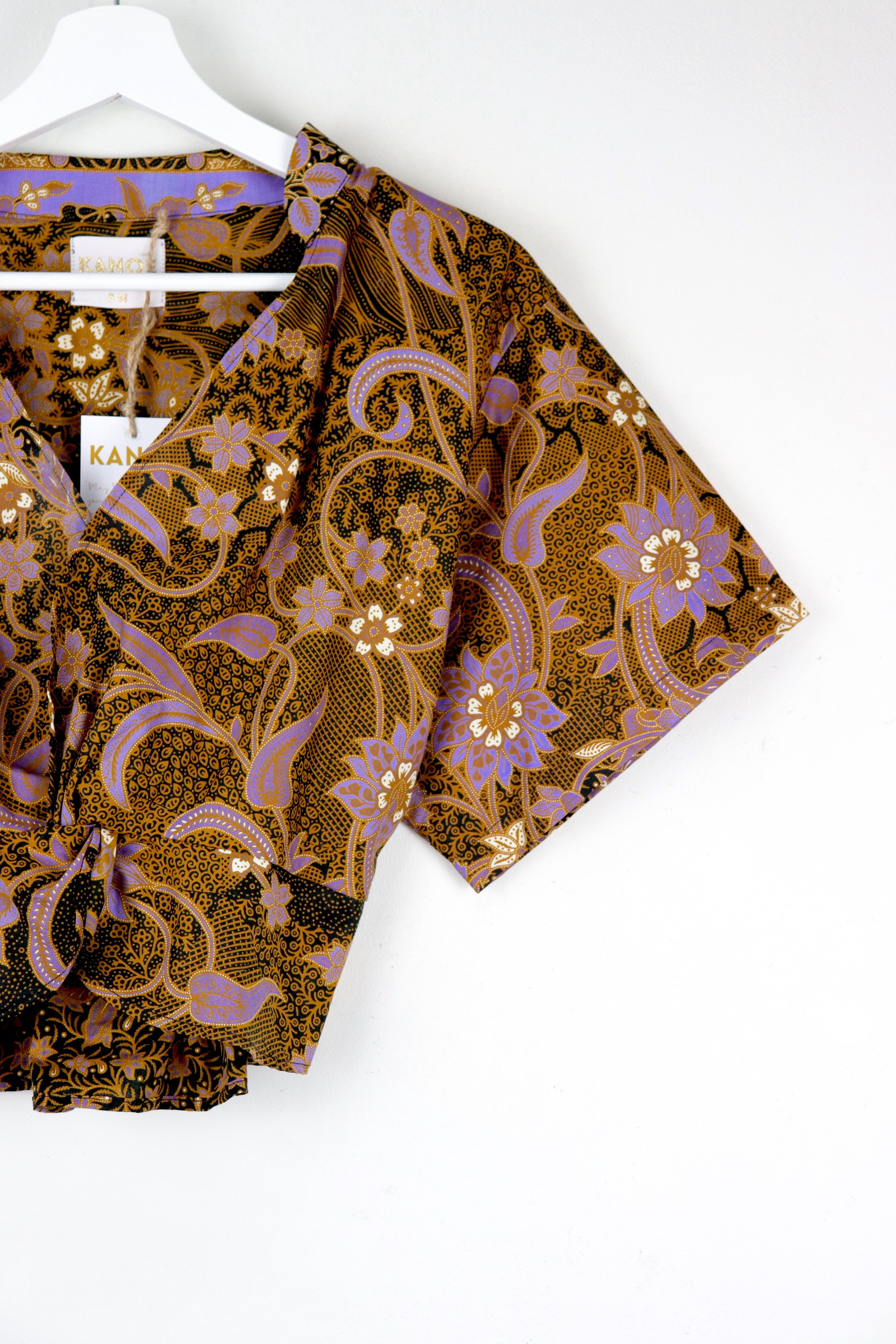 Twisted Front Mandarin Top - Elven Oracles