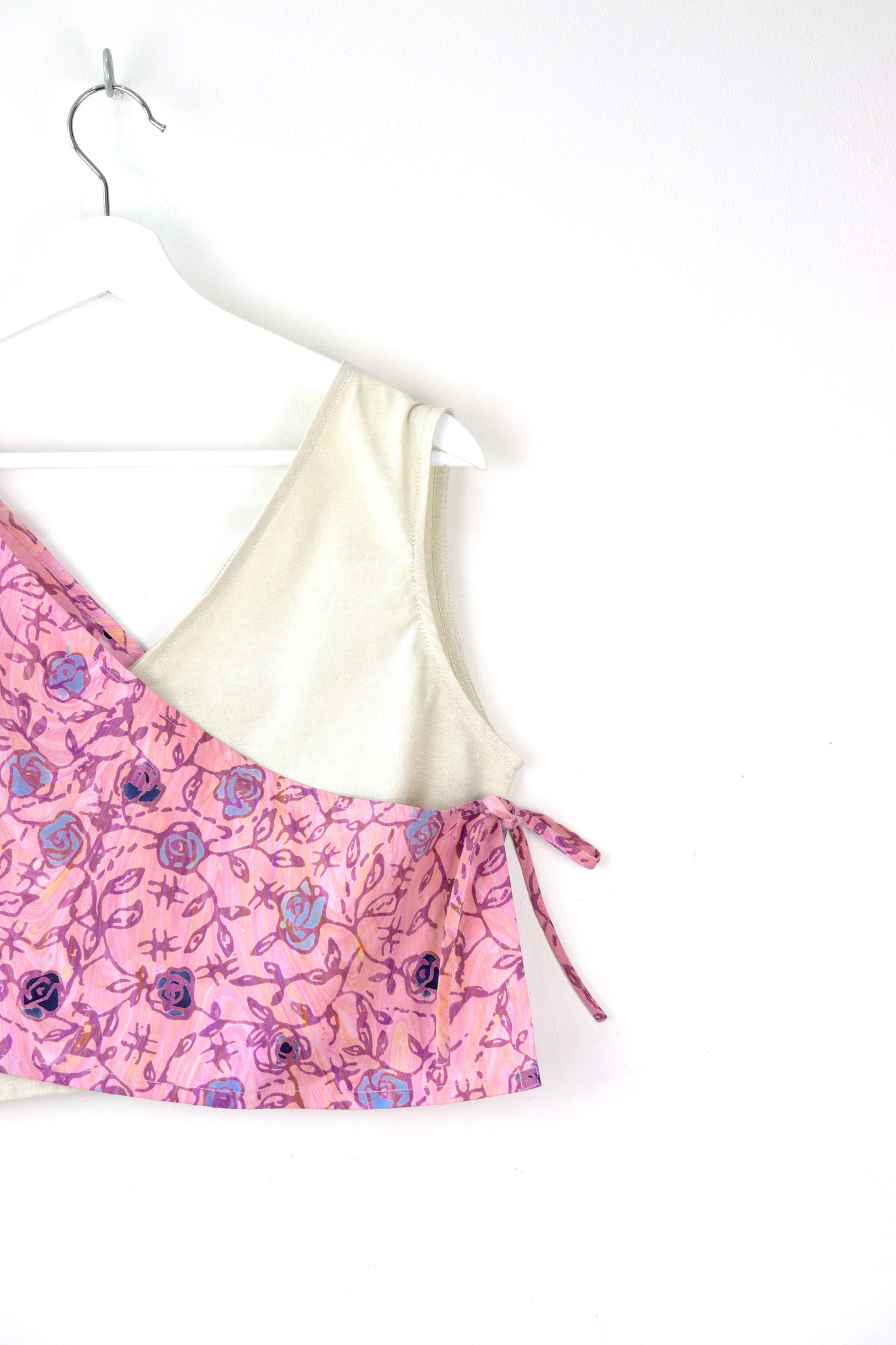 TWO-TONED Crossover Batik Top - Strawberry Swirl