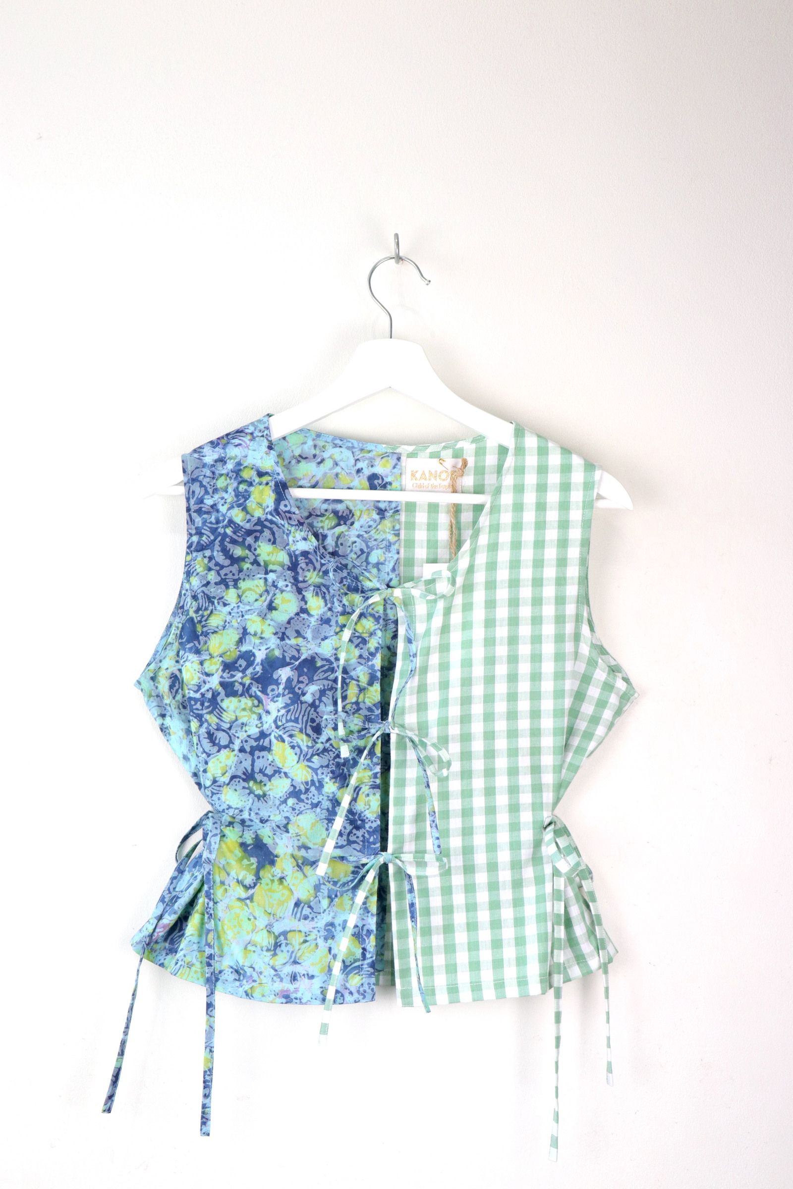 TWO-TONED Peace Top - BlueAcid Fizz