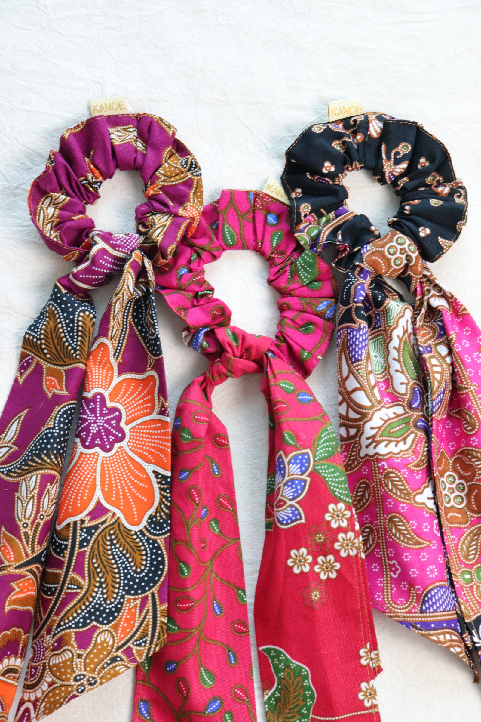Batik Scrunchie w/ Ribbon [Set of 3] - Eleanor