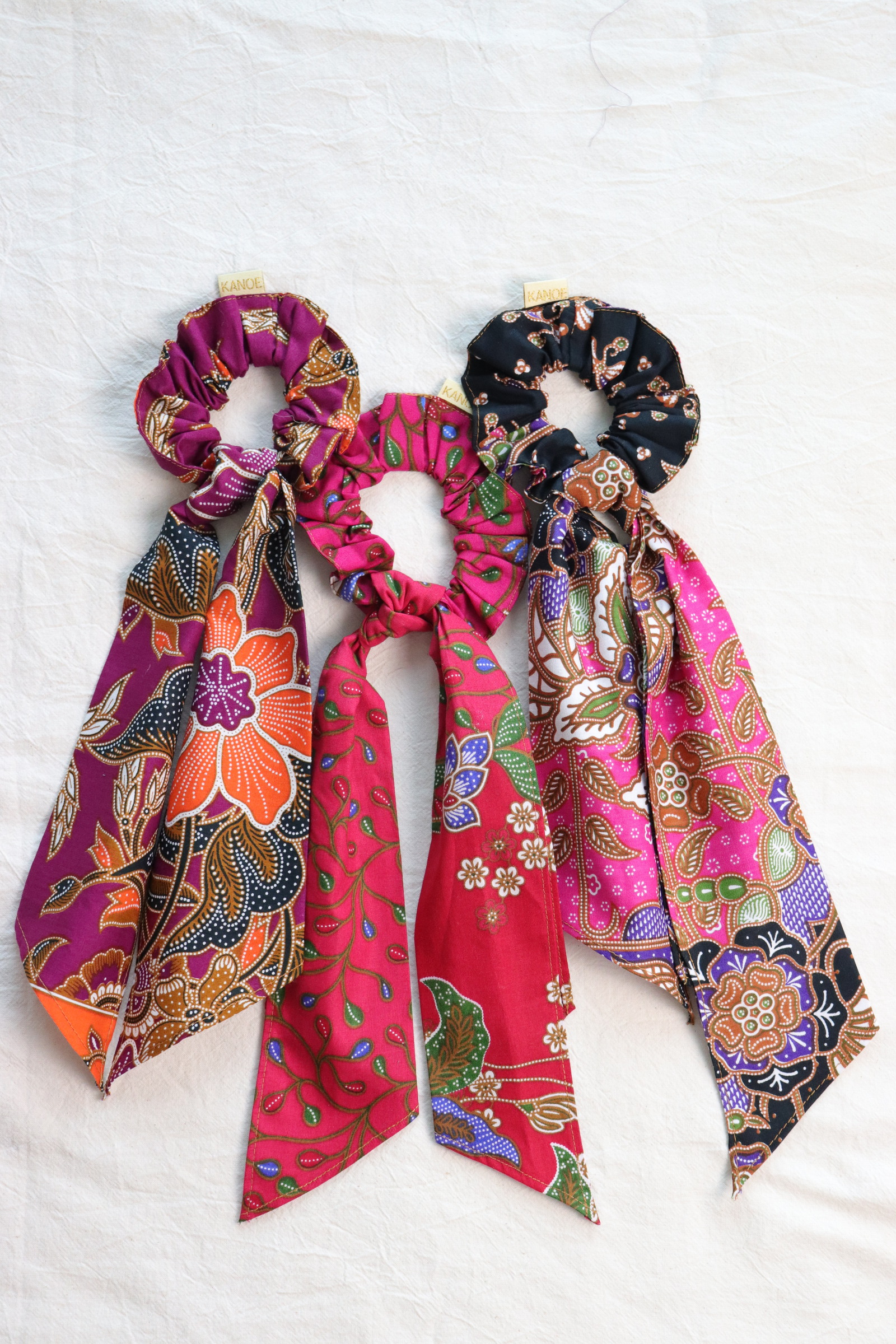 Batik Scrunchie w/ Ribbon [Set of 3] - Eleanor