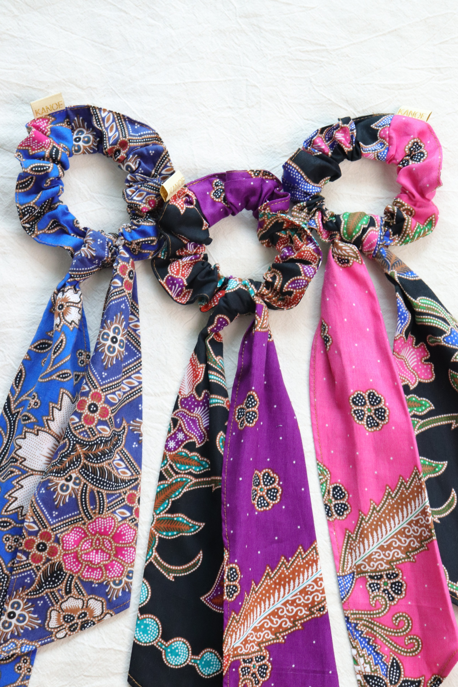 Batik Scrunchie w/ Ribbon [Set of 3] - Haley