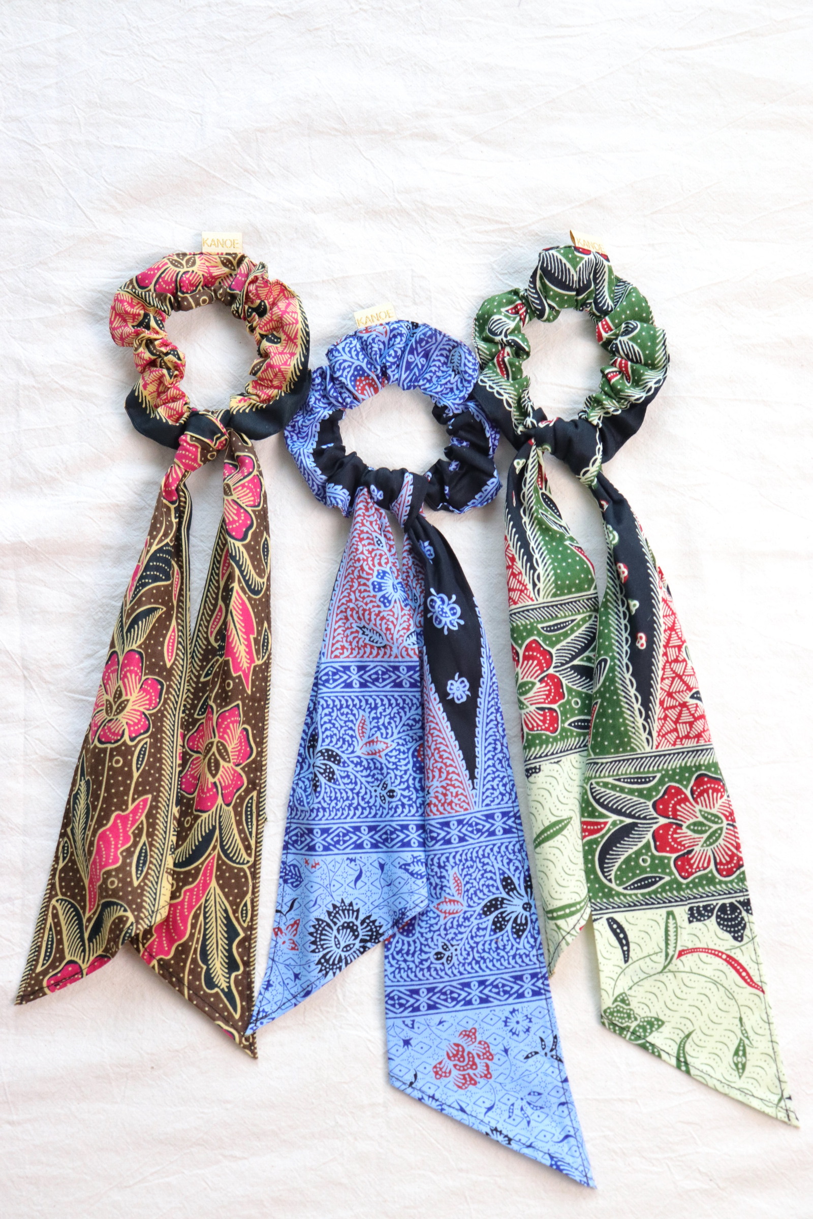 Batik Scrunchie w/ Ribbon [Set of 3] - Flora