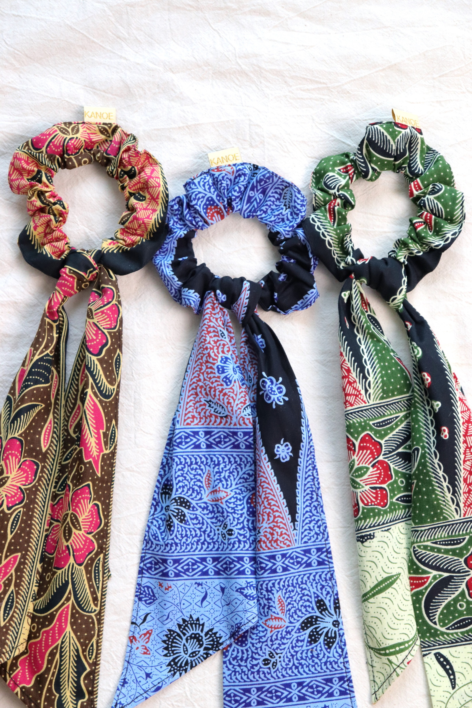 Batik Scrunchie w/ Ribbon [Set of 3] - Flora