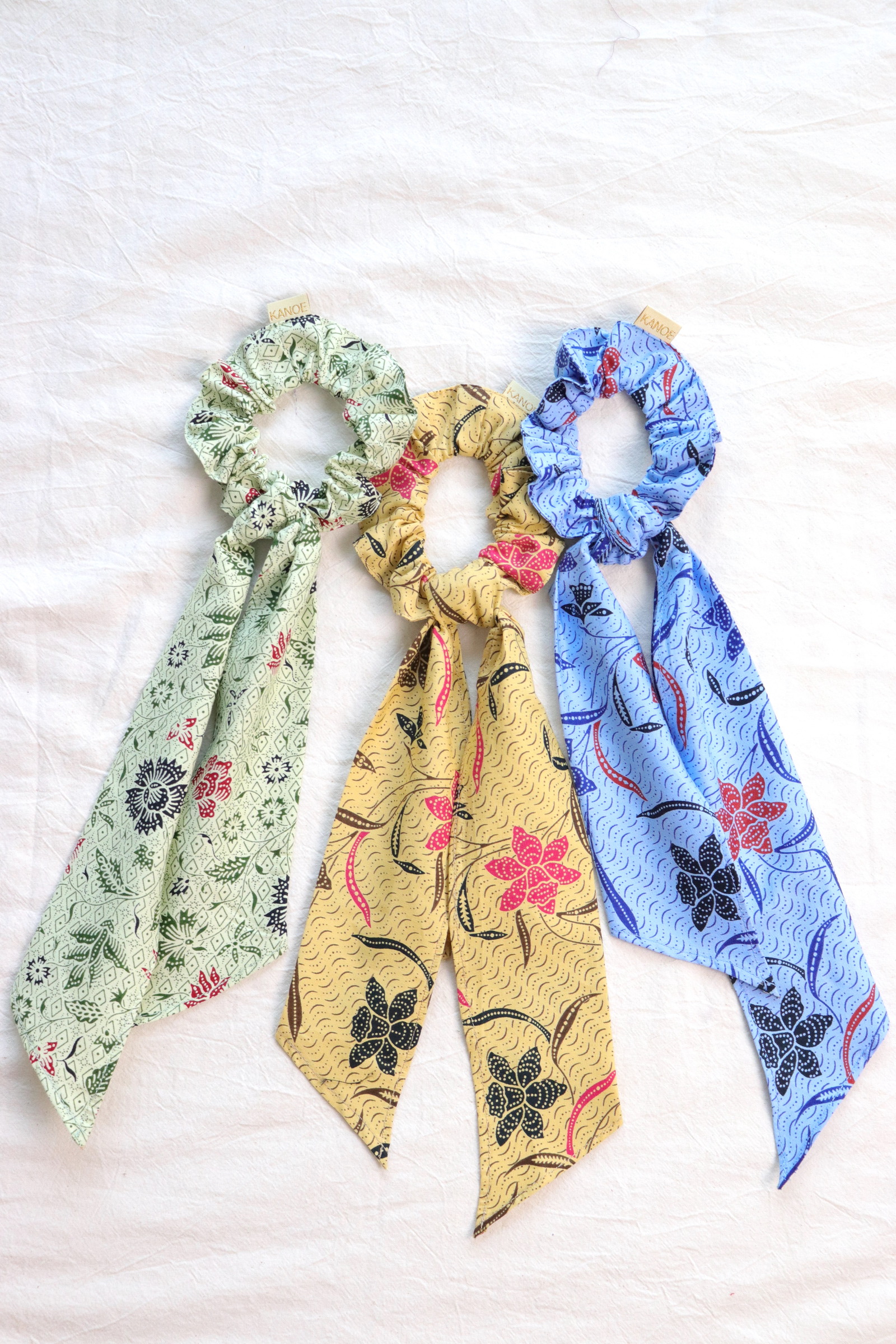 Batik Scrunchie w/ Ribbon [Set of 3] - Lily