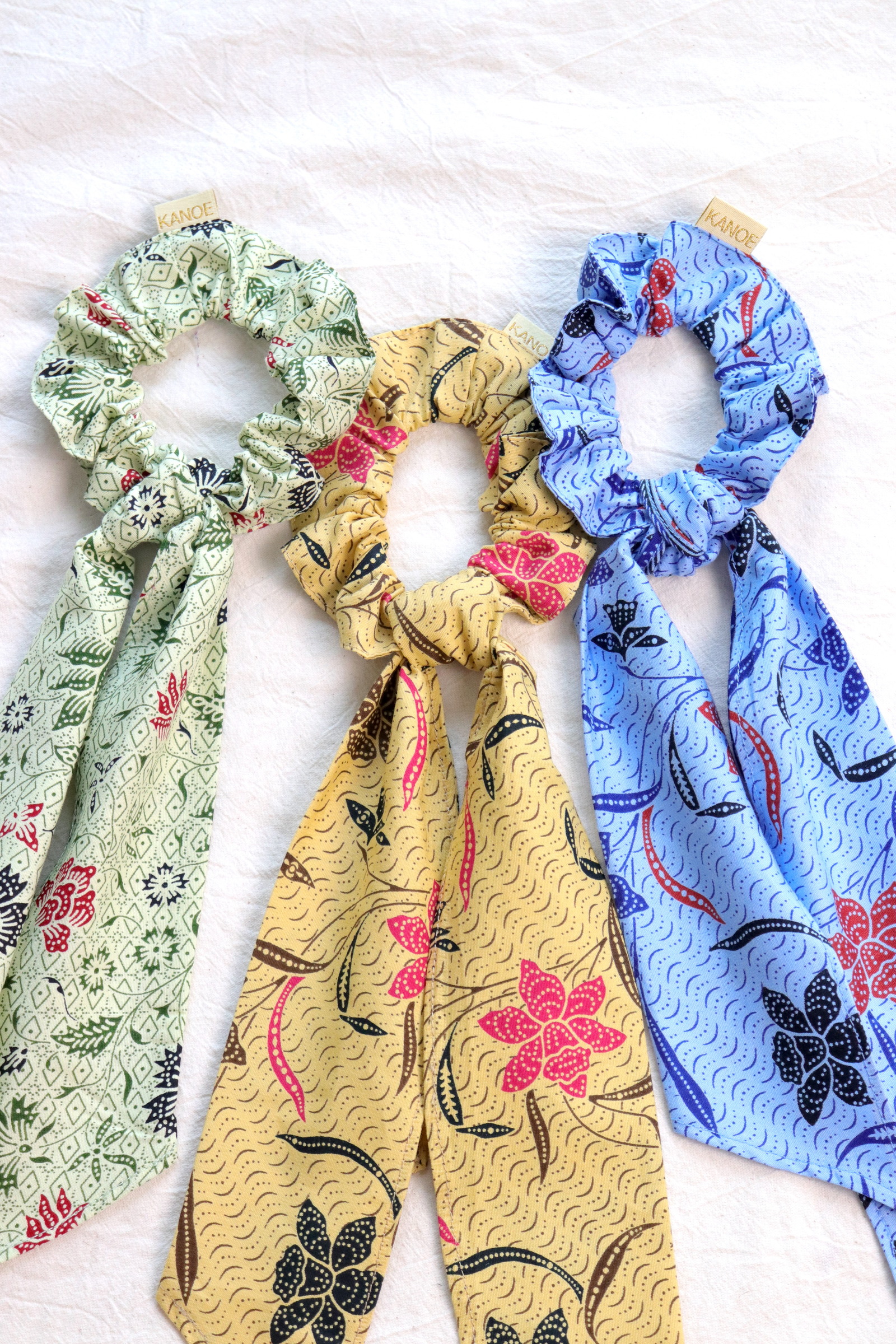 Batik Scrunchie w/ Ribbon [Set of 3] - Lily