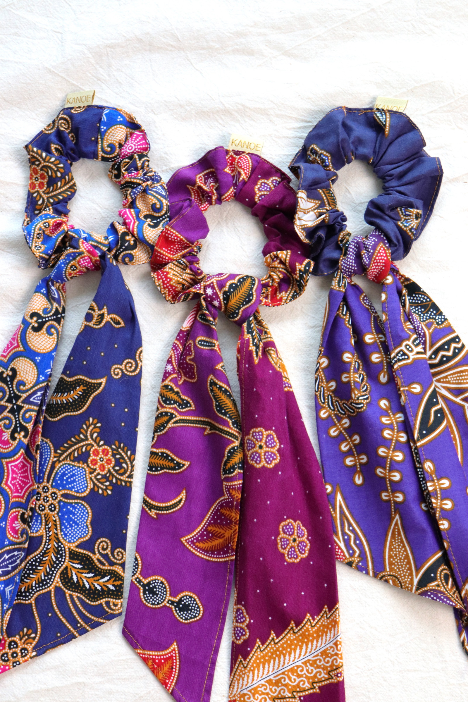 Batik Scrunchie w/ Ribbon [Set of 3] - Charlotte