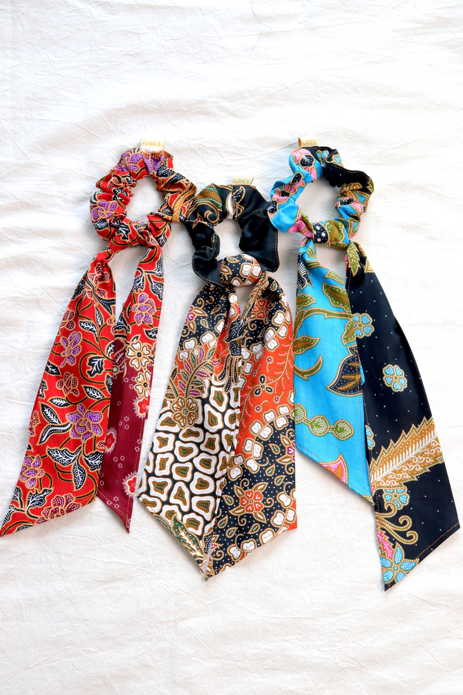 Batik Scrunchie w/ Ribbon [Set of 3] - Adrianna