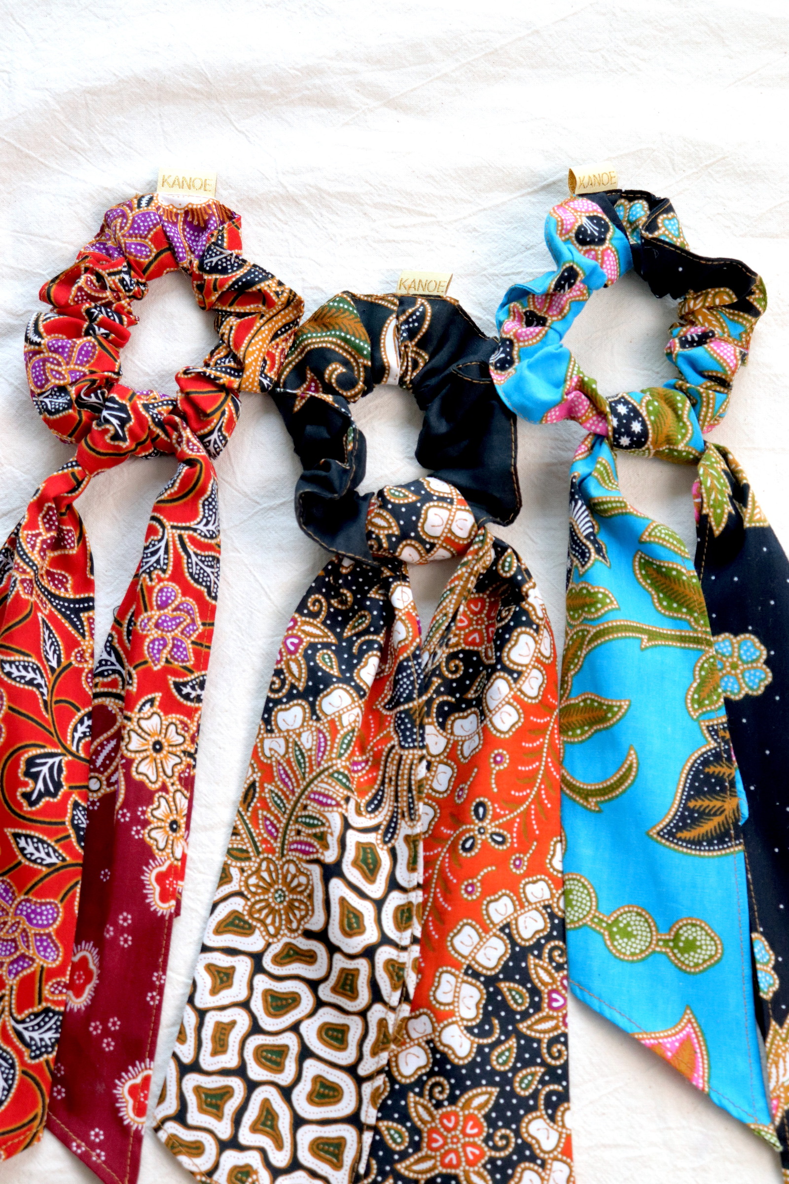 Batik Scrunchie w/ Ribbon [Set of 3] - Adrianna