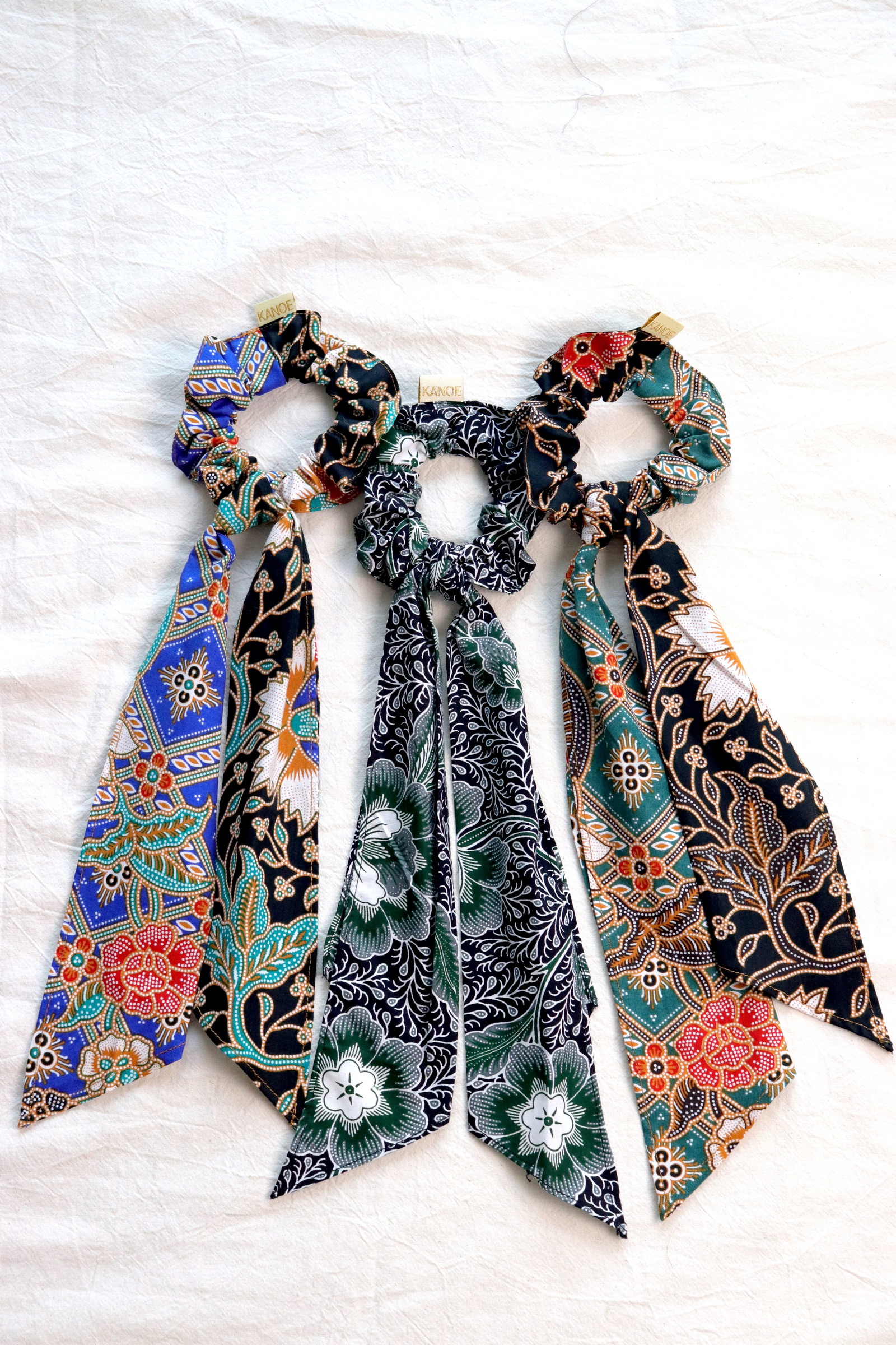 Batik Scrunchie w/ Ribbon [Set of 3] - Willow