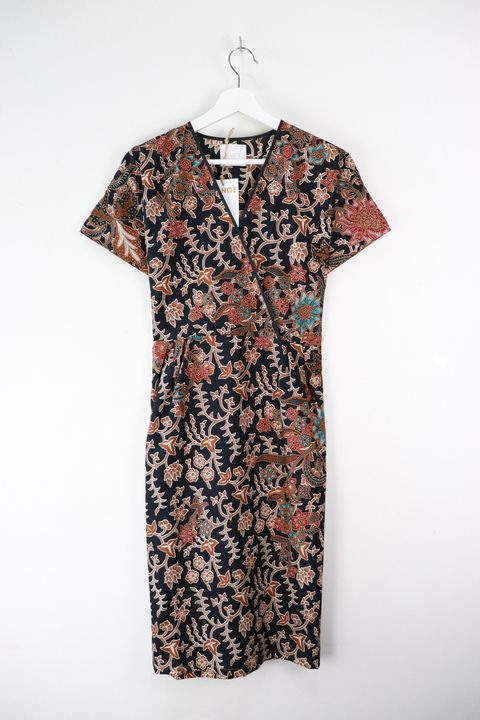 batik-black-border-kimono-wrap-dress-12