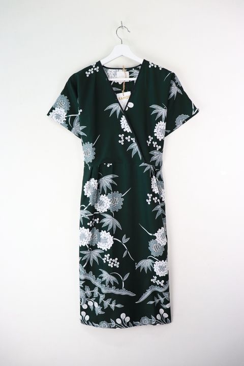 batik-black-border-kimono-wrap-dress-20