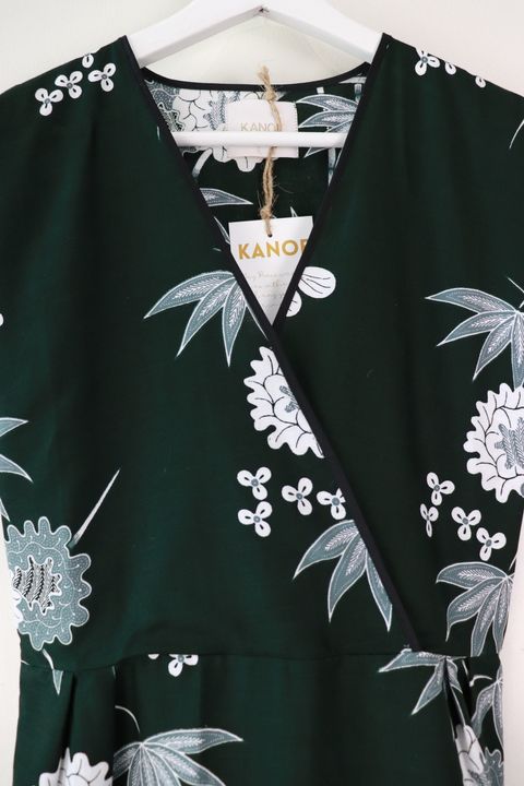 batik-black-border-kimono-wrap-dress-21