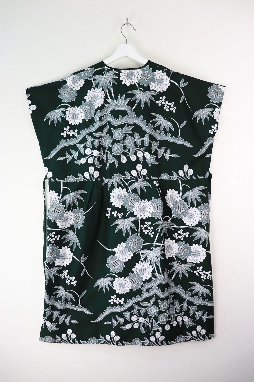 batik-black-border-kimono-wrap-dress-18
