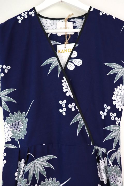 batik-black-border-kimono-wrap-dress-49