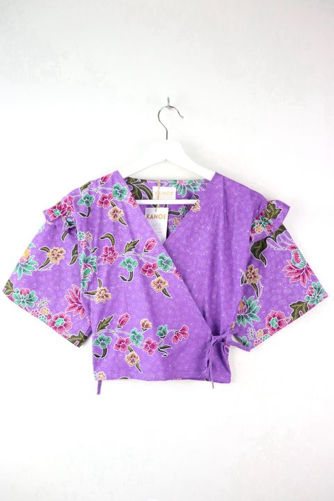 frill-wrap-batik-top-25