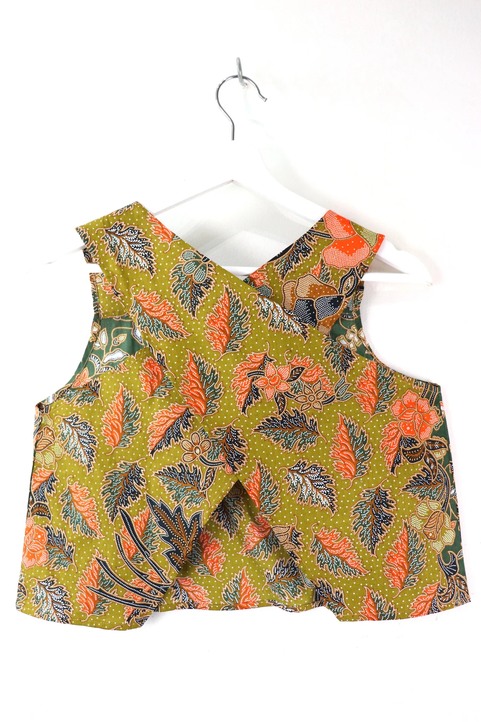 Square Napkin Batik Top - Conifer Trees