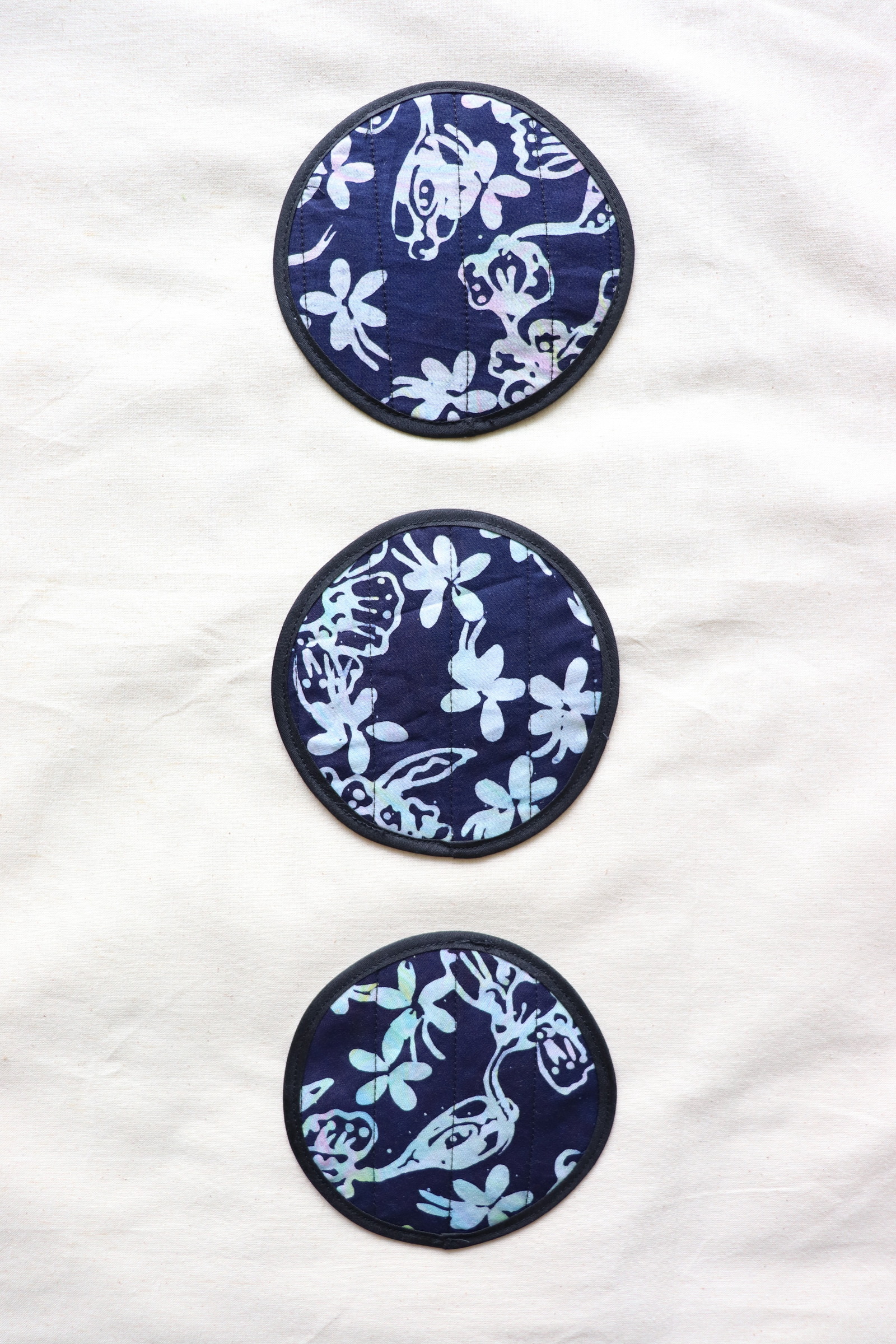 Batik Coaster - Jus Blueberry ( Set of 3 )