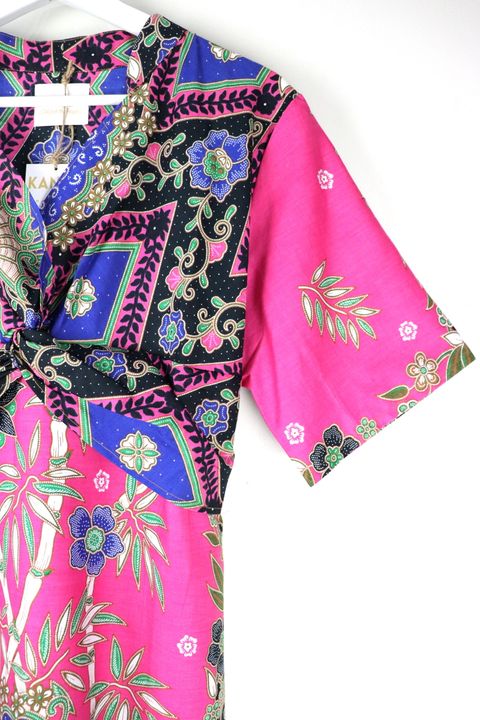 twisted-front-batik-dress-with-mandarin-collar-13