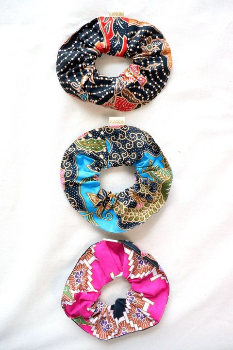 maxi-batik-scrunchies-set-of-three31