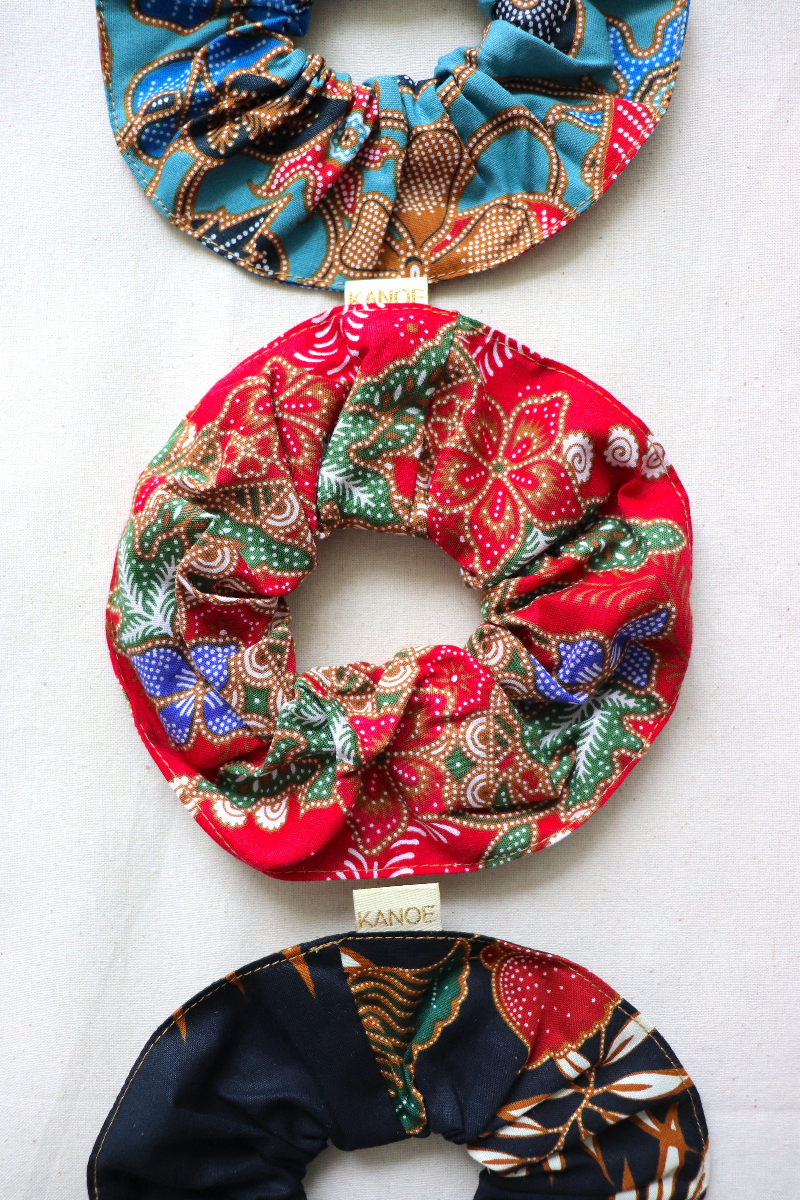 Maxi Batik Scrunchies (Set of 3) - Apple Spice
