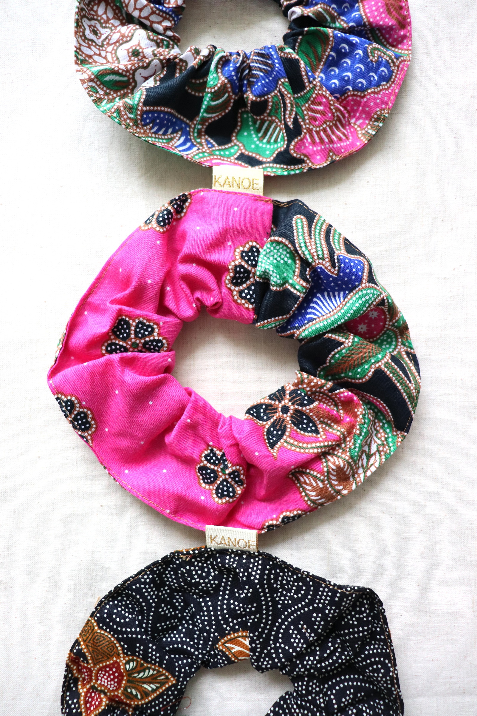 Maxi Batik Scrunchies (Set of 3) - Summer Berry