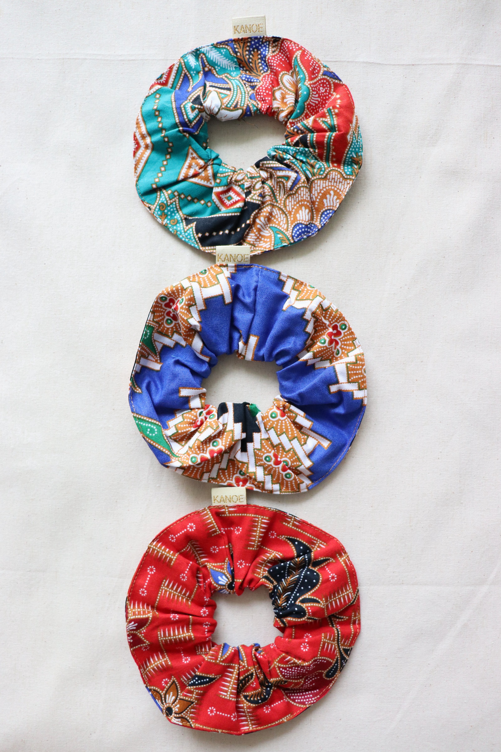 Maxi Batik Scrunchies (Set of 3) - Bright Heart