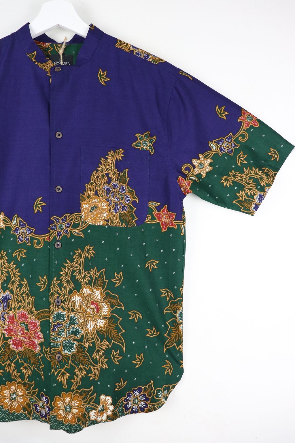 kanoemen-stand-collared-batik-shirt-11