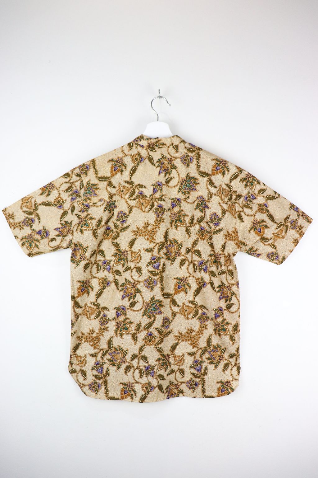kanoemen-stand-collared-batik-shirt-38